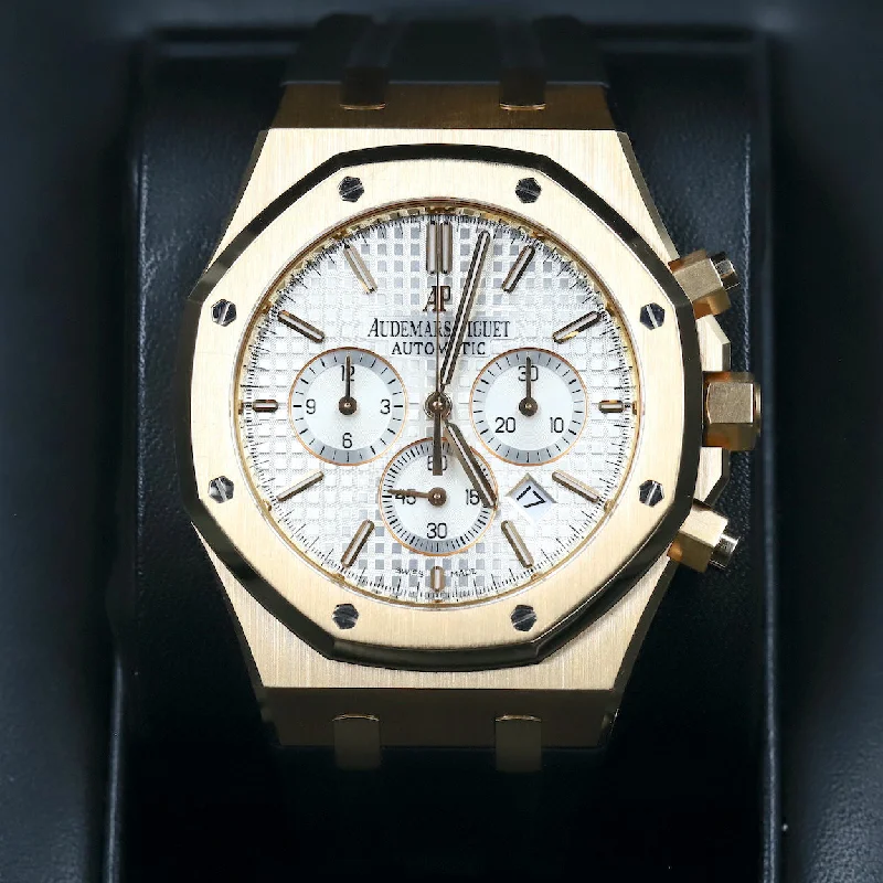 Audemars Piguet<br>26320OR Royal Oak Chronograph White Dial