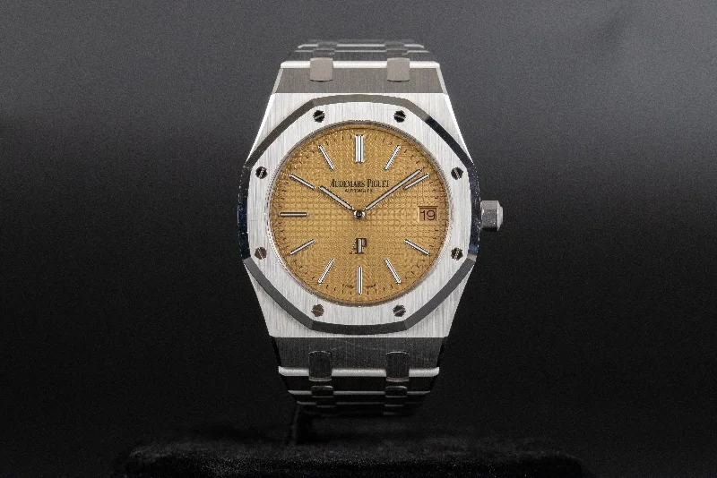 Audemars Piguet<br>15202BC Royal Oak Jumbo Salmon Dial