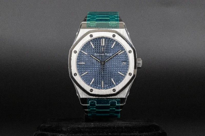 Audemars Piguet<br>15500ST Royal Oak Blue Dial